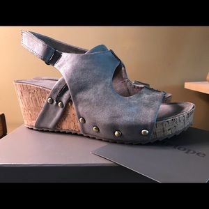 Antelope Sandals 8.5 New